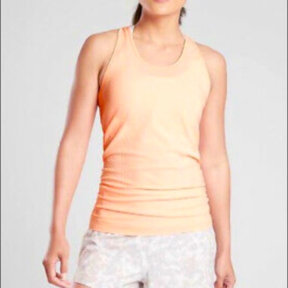 Athleta Tops - NWOT Athleta Speedlight Tank in light peach